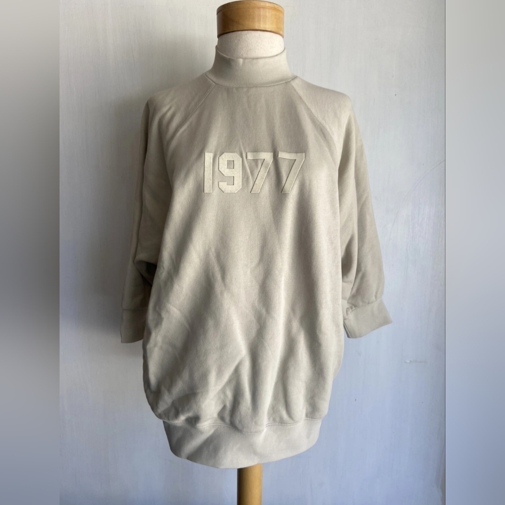Essentials Fear Of God Preppy 1977 Mock Neck 3/4 Sleeves Size Medium.